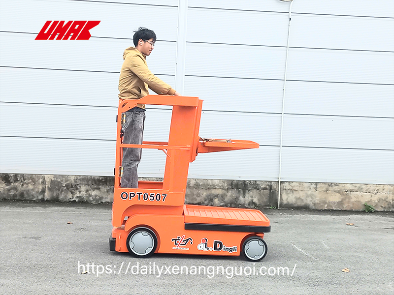 Xe nâng người Dingli OPT0507 thân thiện với nhà máy